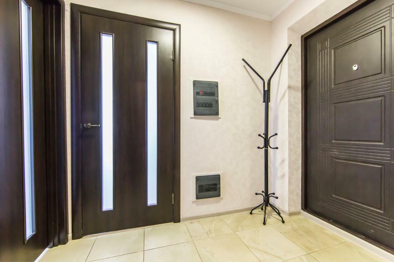 Super View, Luxury Apartment Near Chernihiv Metro. Kiev Exterior foto